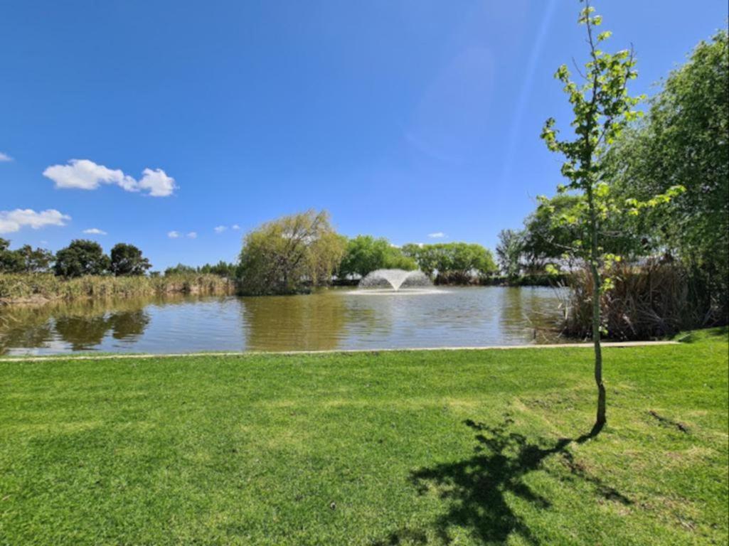 Hotel Loch Lynne Estate Durbanville Esterno foto